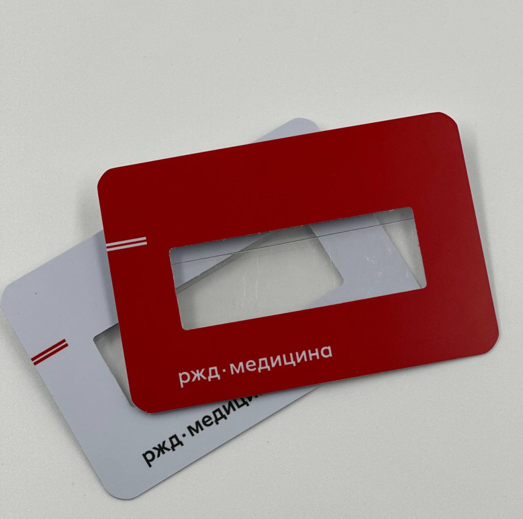 Бейджи пластиковые на заказ